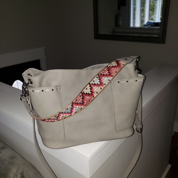 Madden NYC Handbag - Picture 1 of 2